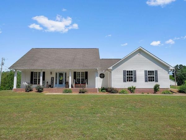 401 ROBINSON Loop, Jasper, AL 35504