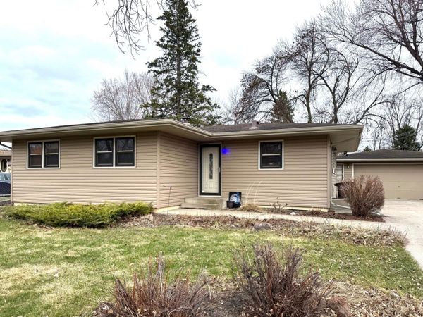 102 25th Avenue N, Fargo, ND 58102