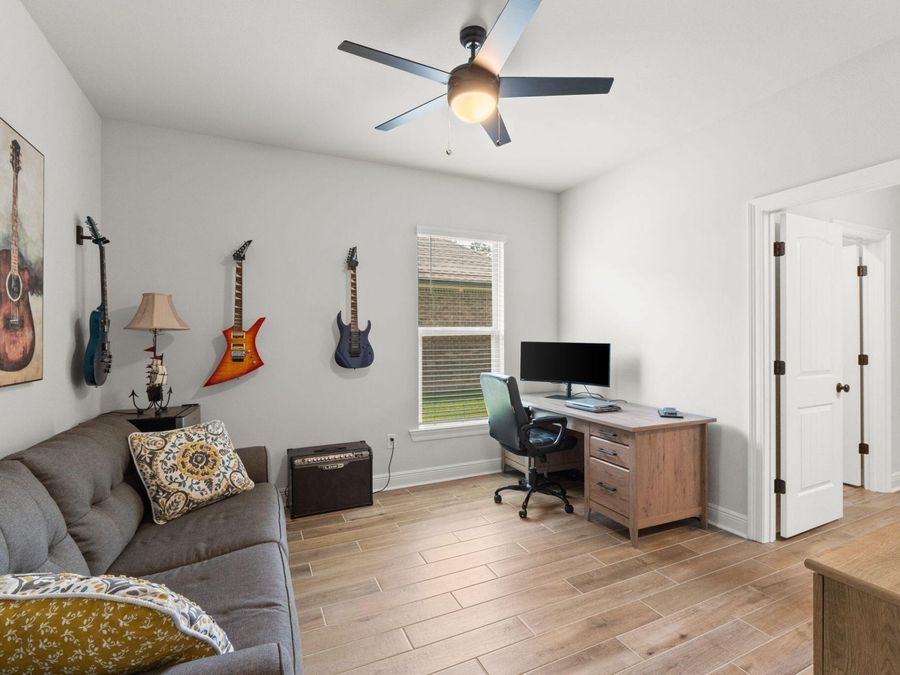 Property Image 37