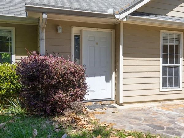 630 Forrest Retreat , Sugar Hill, GA 30518