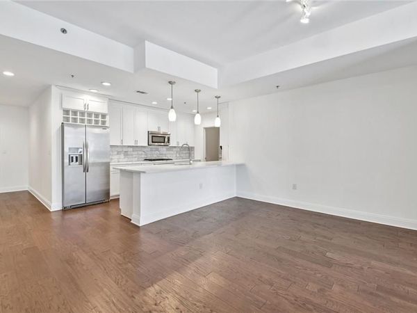 270 17th Street NW, Unit 2010, Atlanta, GA 30363