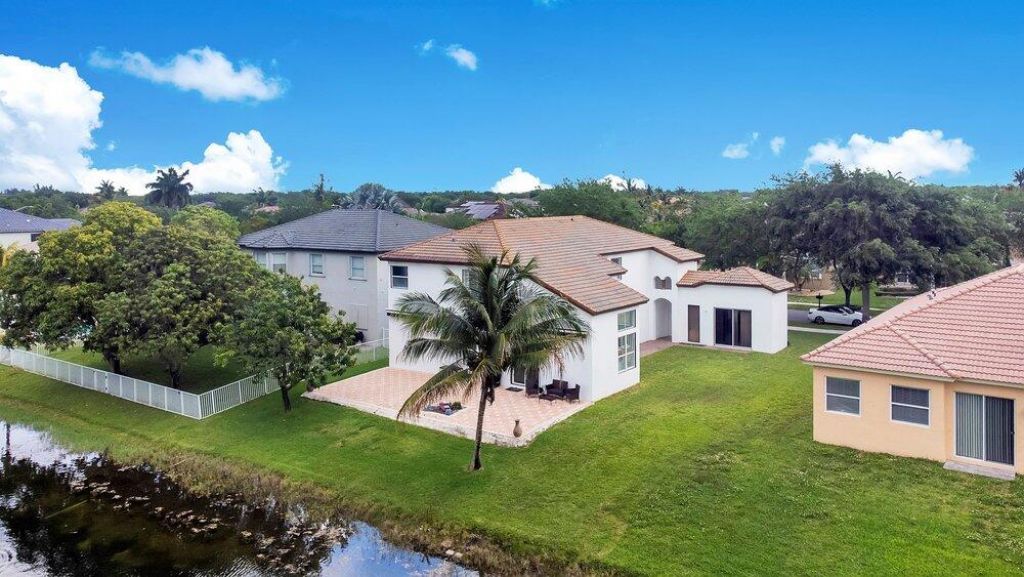 2242 SW 130th Terrace, Miramar, FL 33027 Photo