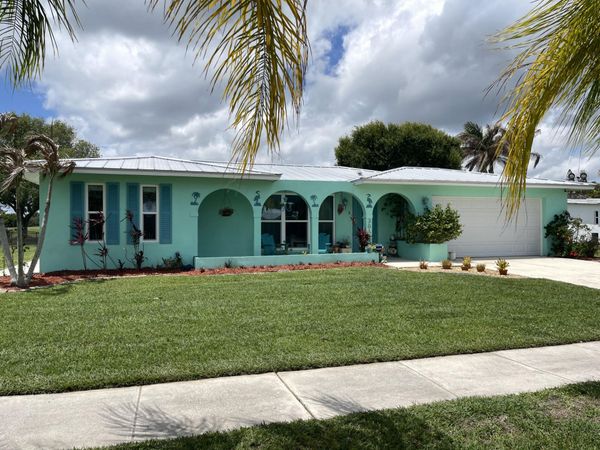3012 SE Santa Anita Street, Port St. Lucie, FL 34952