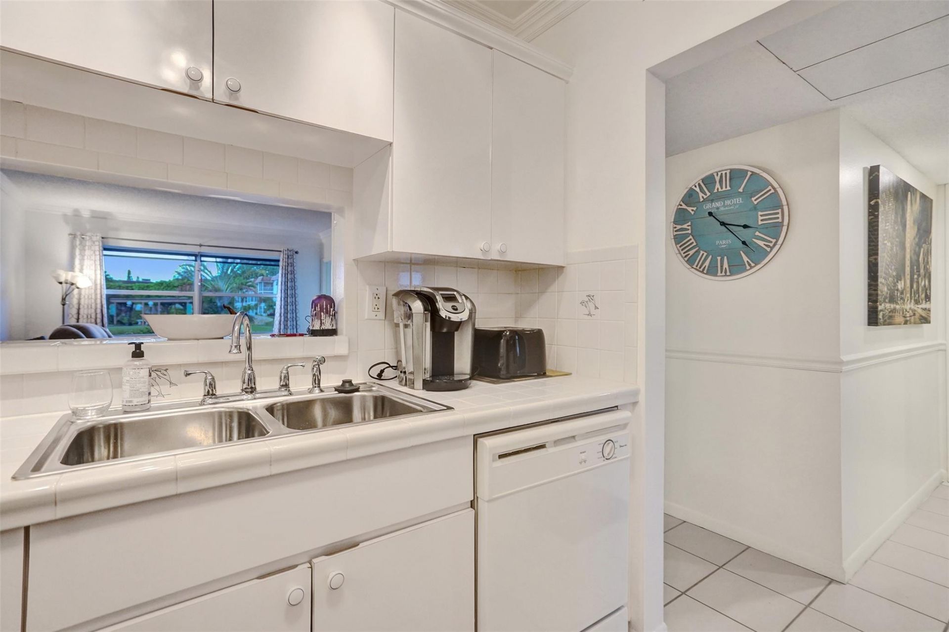 4706 NW 36th Street, Unit 409, Lauderdale Lakes, FL 33319 Photo