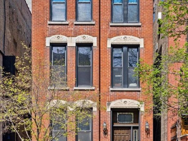 158 W Burton Place , Unit 1, Chicago, IL 60610