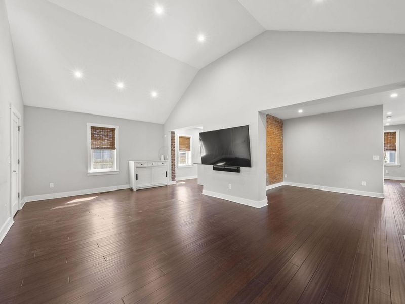 192 E 2nd Avenue , Columbus, OH 43201 Photo 14