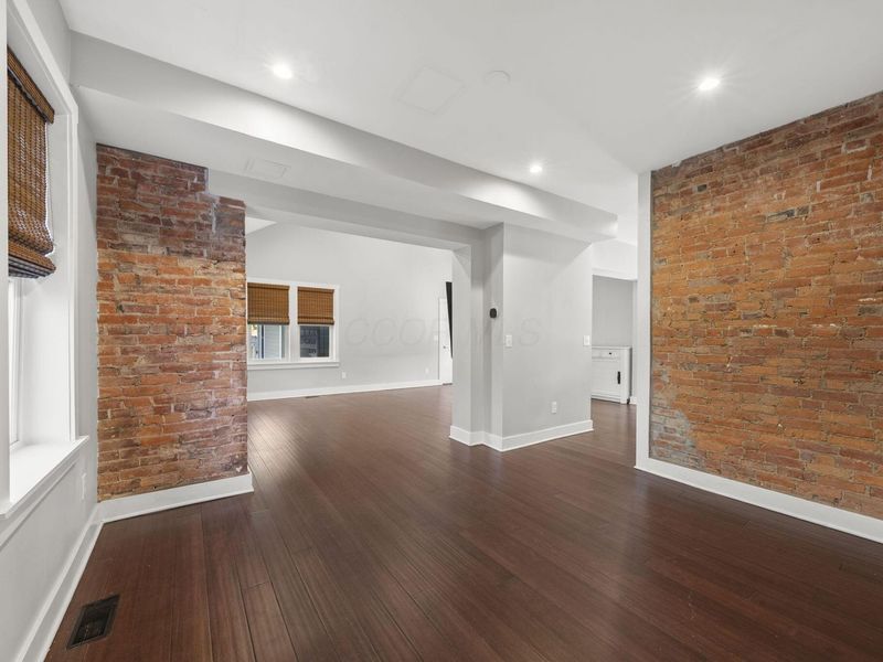 192 E 2nd Avenue , Columbus, OH 43201 Photo 18