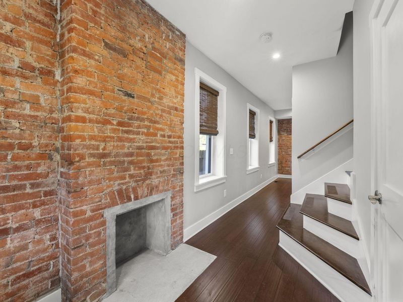 192 E 2nd Avenue , Columbus, OH 43201 Photo 3