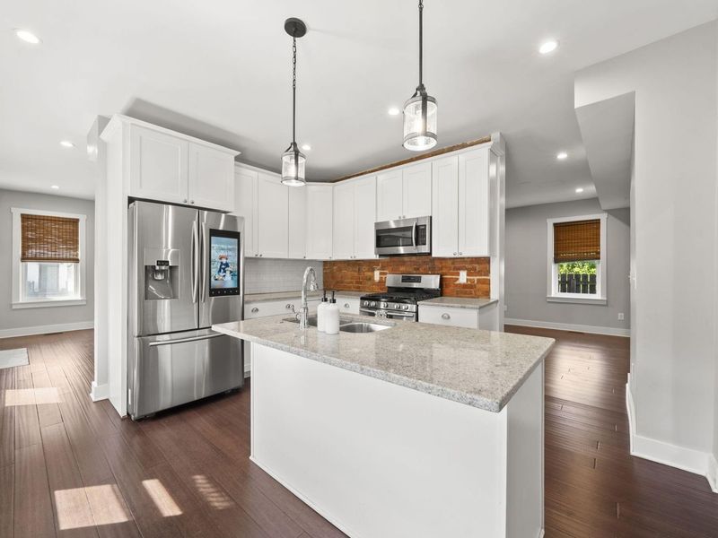 192 E 2nd Avenue , Columbus, OH 43201 Photo 7