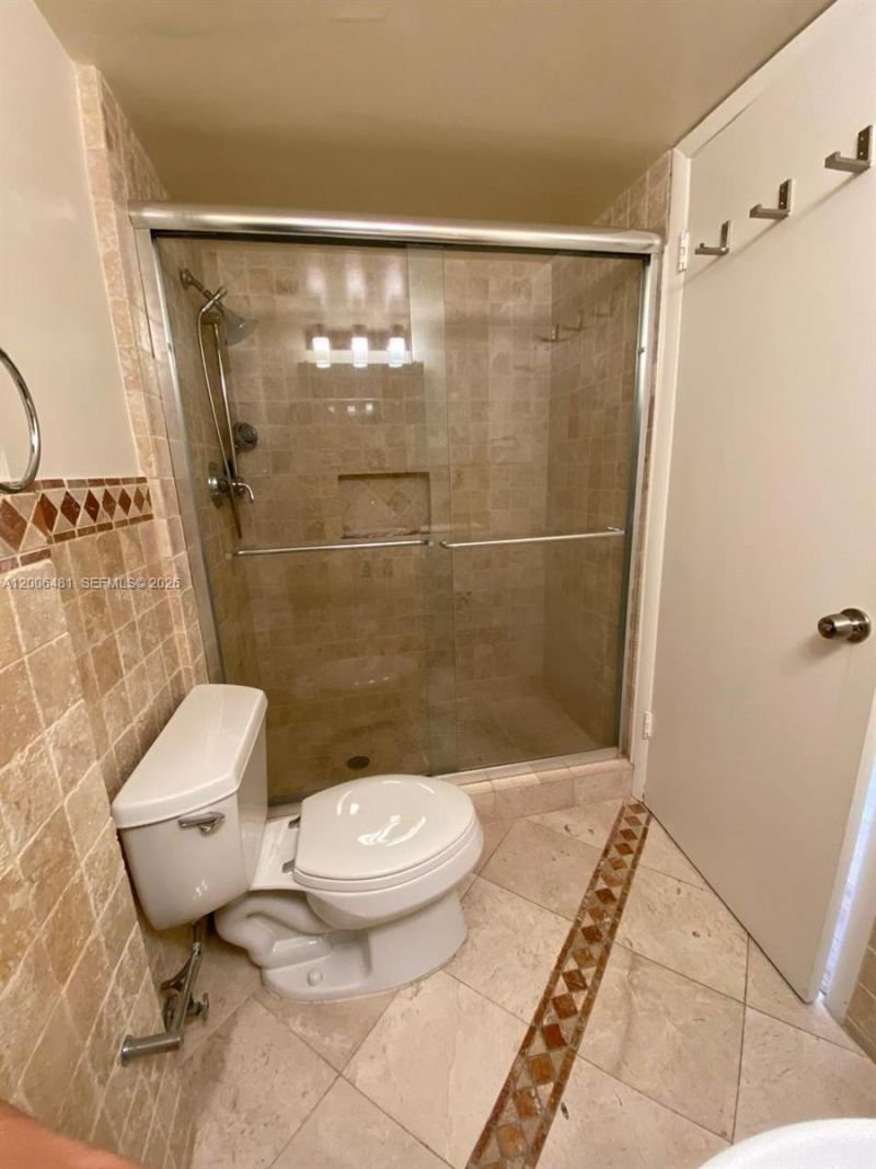 18041 Biscayne Blvd , Unit 804, Aventura, FL 33160 Photo