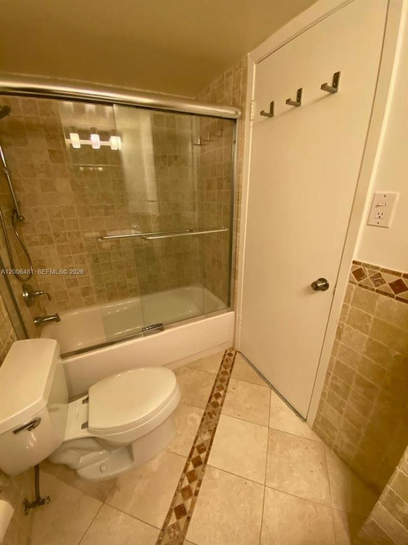 18041 Biscayne Blvd , Unit 804, Aventura, FL 33160 Photo