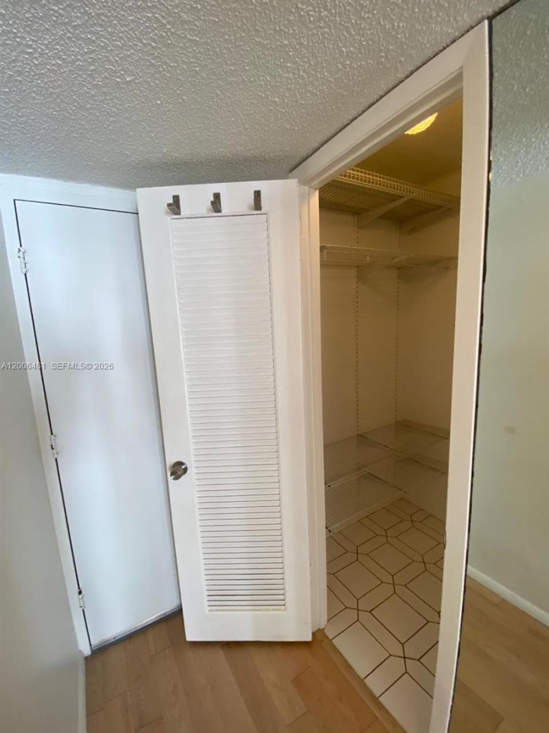 18041 Biscayne Blvd , Unit 804, Aventura, FL 33160 Photo