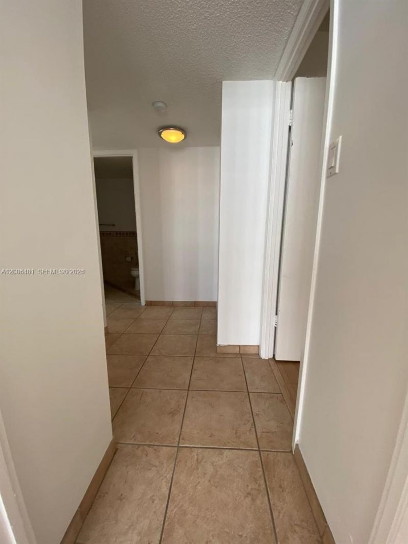 18041 Biscayne Blvd , Unit 804, Aventura, FL 33160 Photo