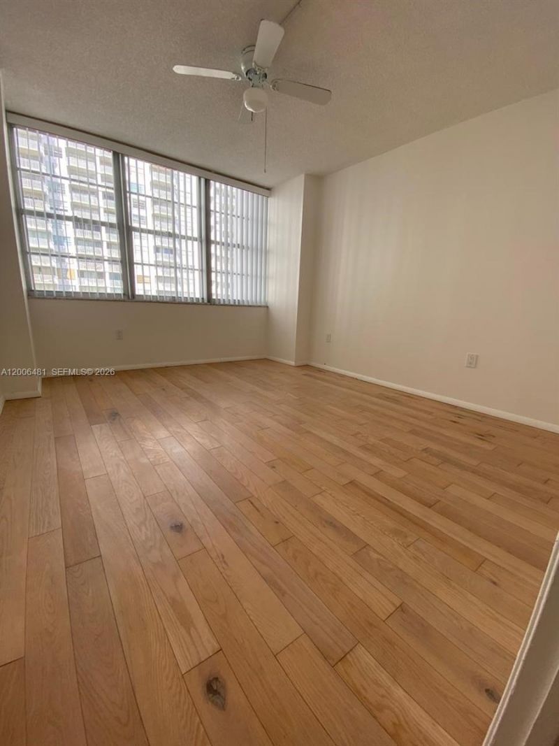 18041 Biscayne Blvd , Unit 804, Aventura, FL 33160 Photo