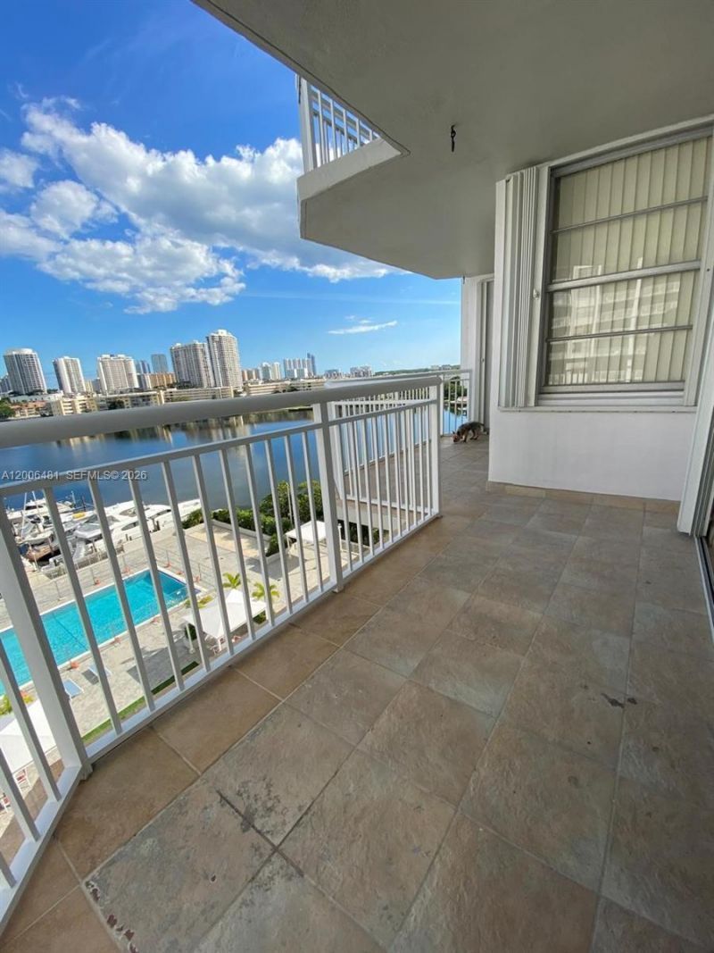 18041 Biscayne Blvd , Unit 804, Aventura, FL 33160 Photo