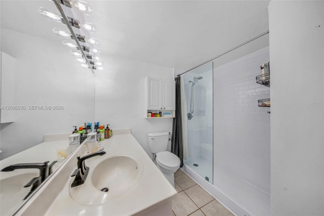 1000 West Ave , Unit 426, Miami Beach, FL 33139 Photo