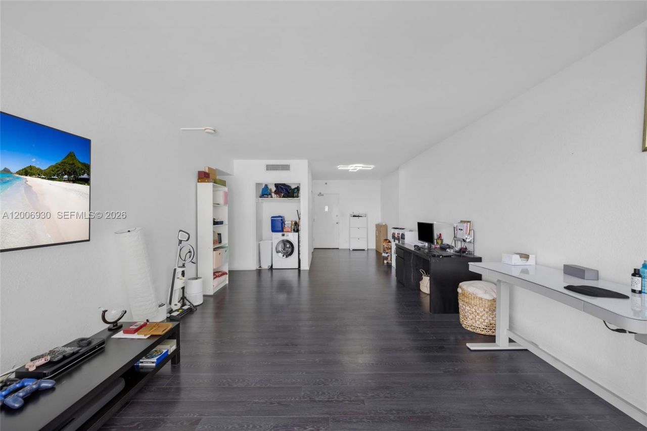 1000 West Ave , Unit 426, Miami Beach, FL 33139 Photo