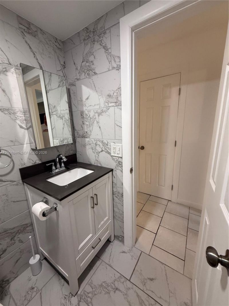 15610 NE 6th Ave , Unit 10D, Miami, FL 33162 Photo