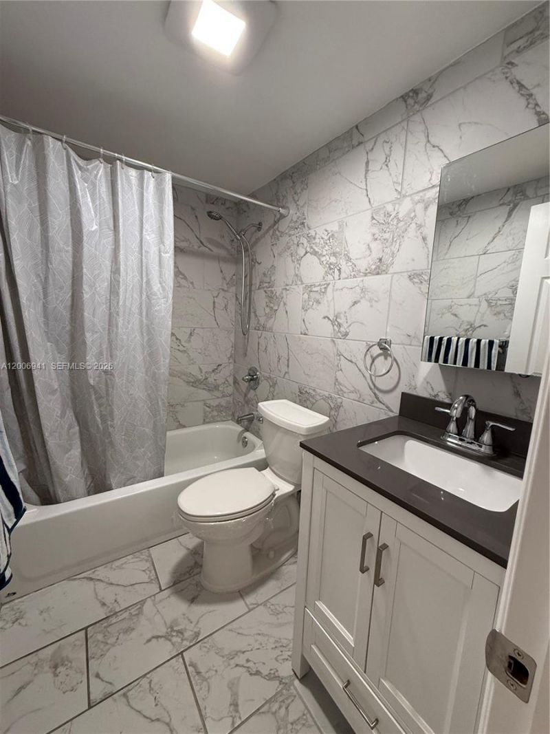 15610 NE 6th Ave , Unit 10D, Miami, FL 33162 Photo