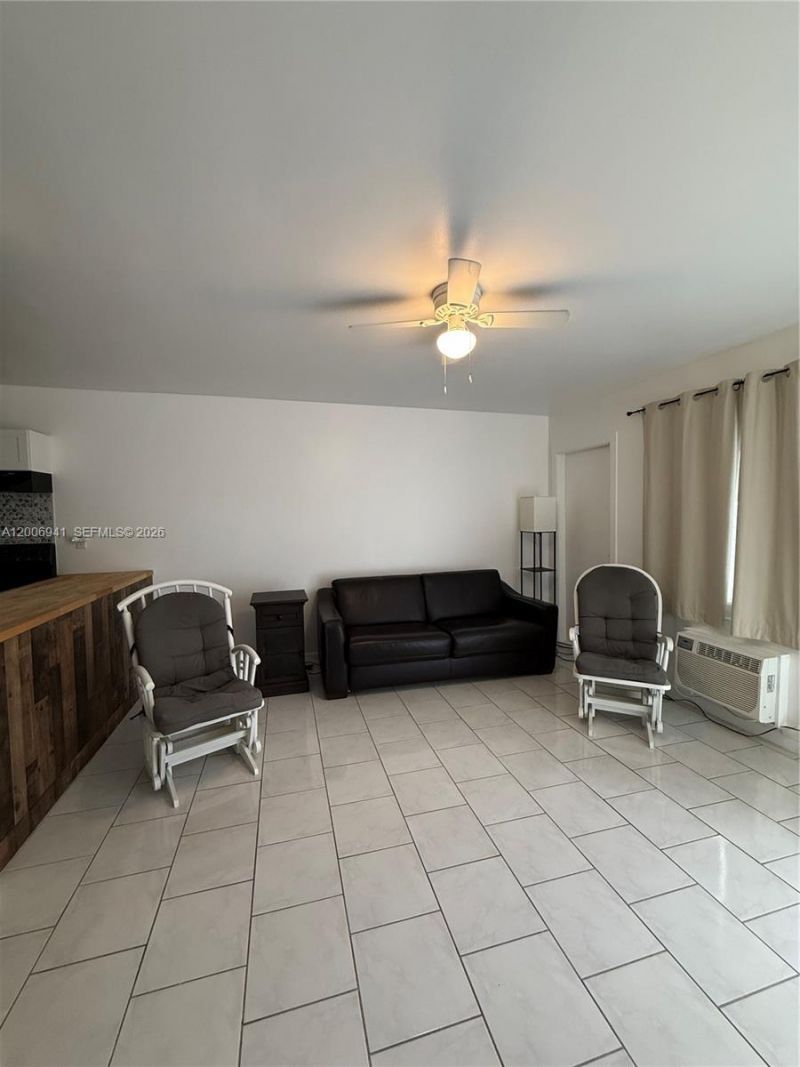 15610 NE 6th Ave , Unit 10D, Miami, FL 33162 Photo