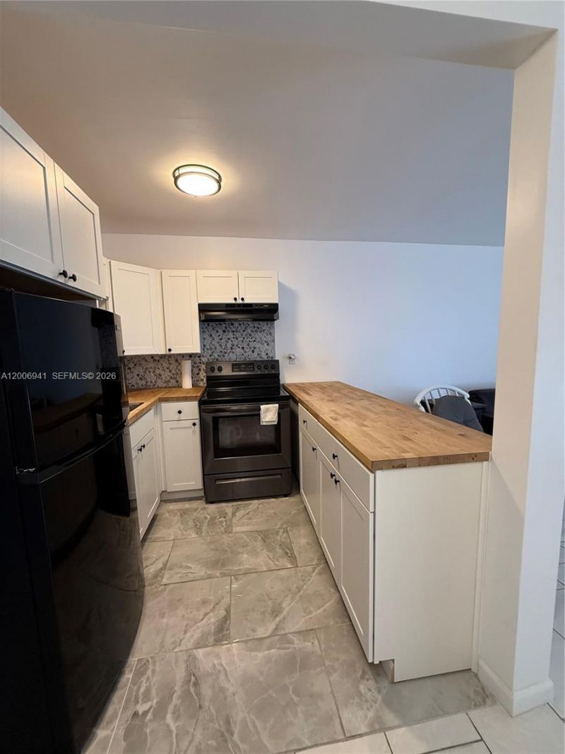 15610 NE 6th Ave , Unit 10D, Miami, FL 33162 Photo