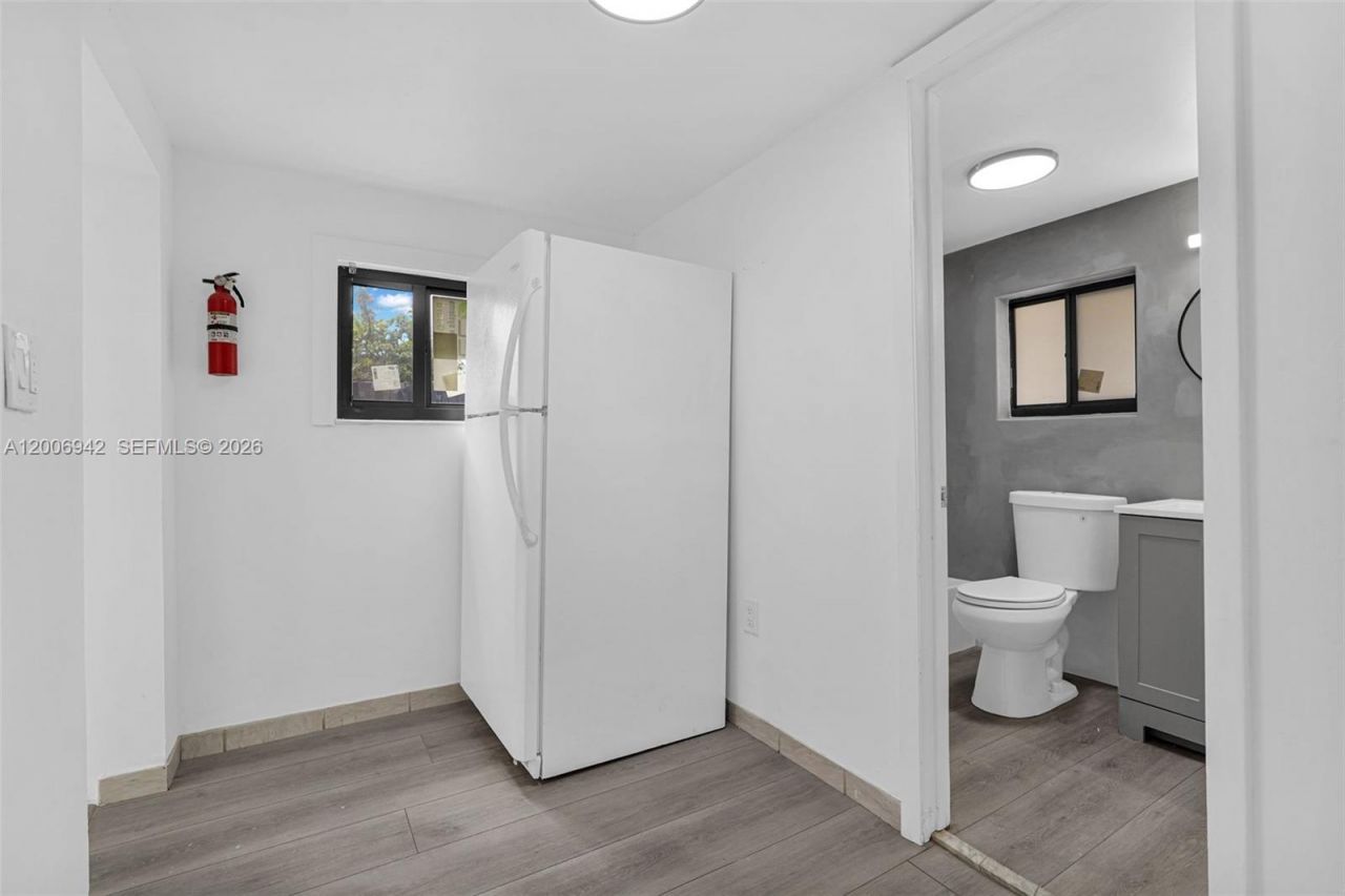 335 W 60th St, Hialeah, FL 33012 Photo