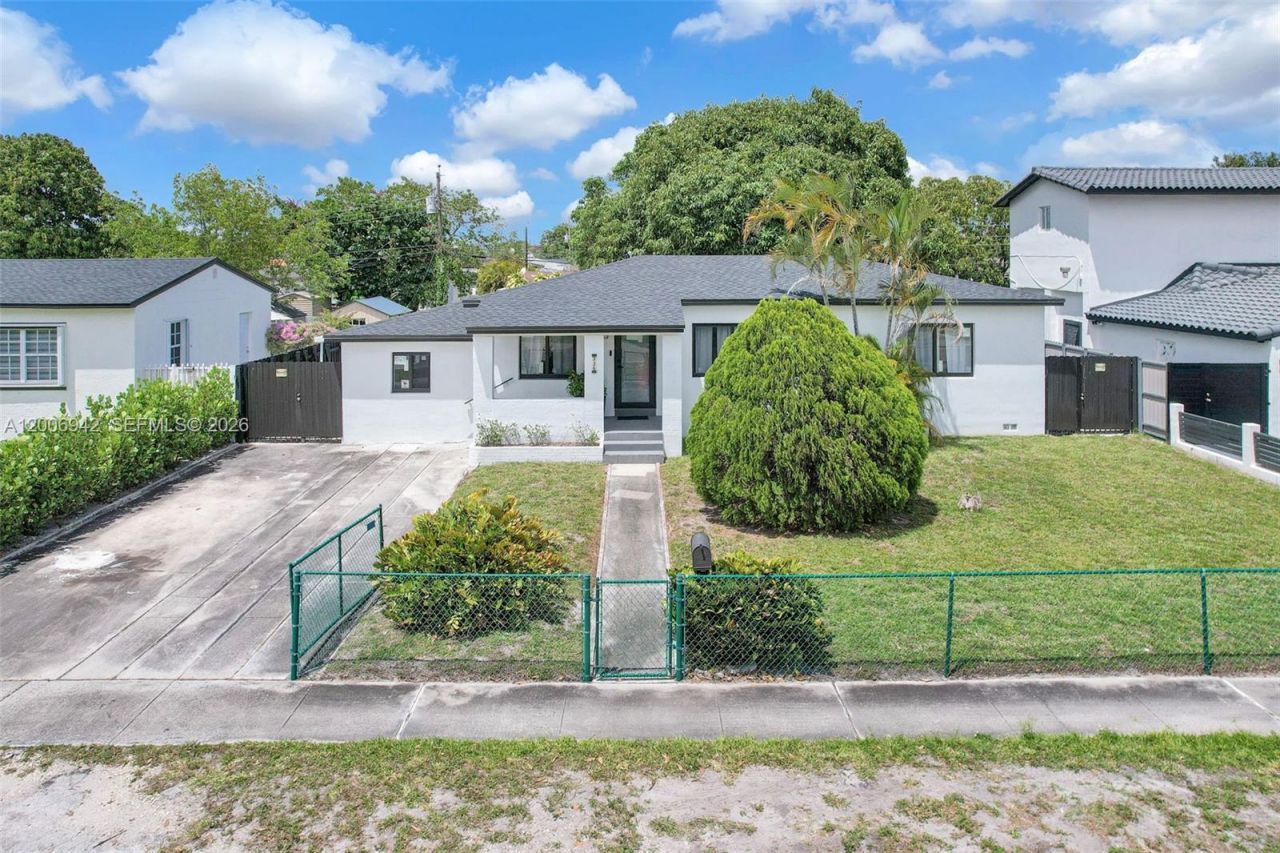 335 W 60th St, Hialeah, FL 33012 Photo