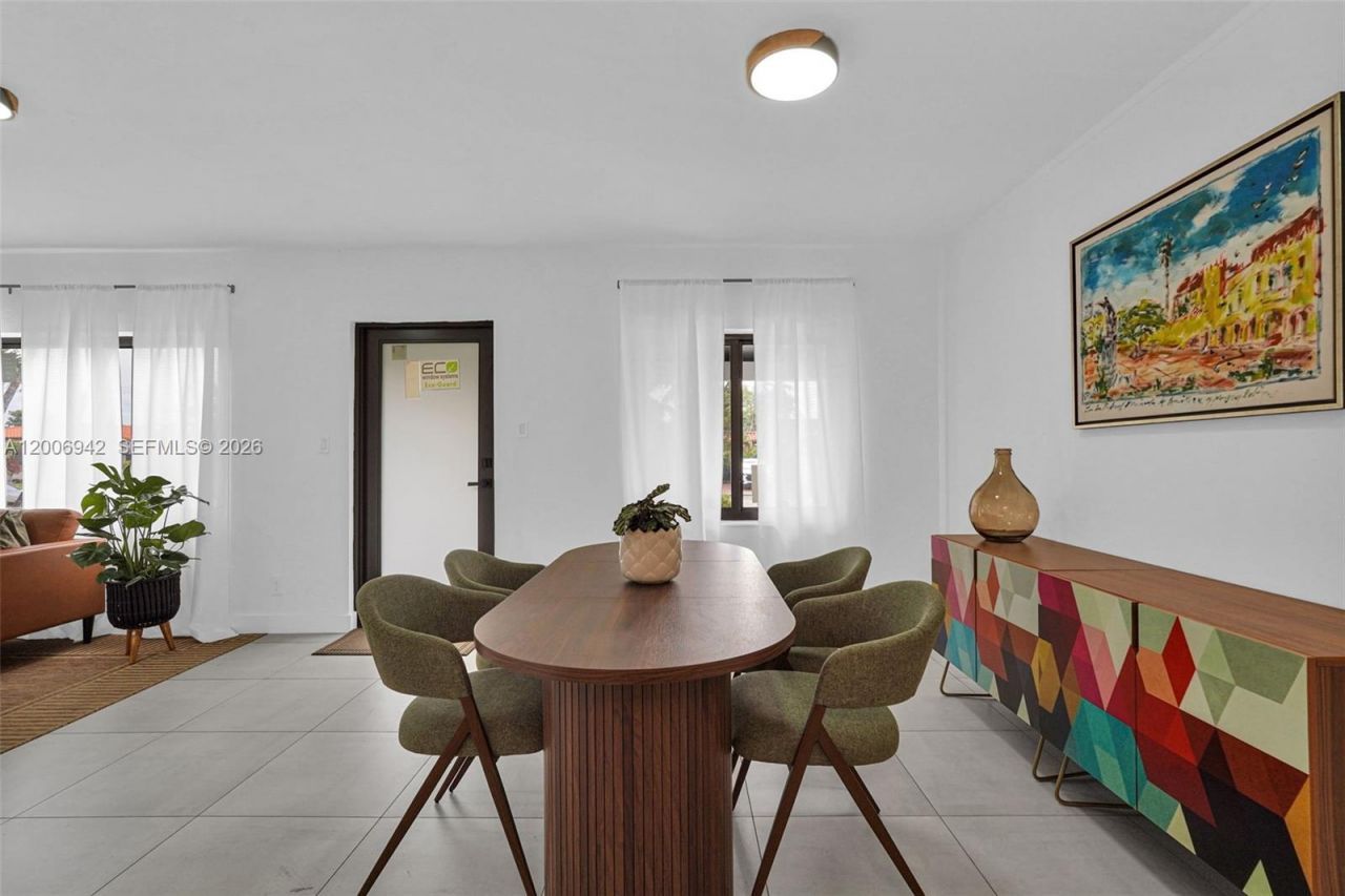 335 W 60th St, Hialeah, FL 33012 Photo