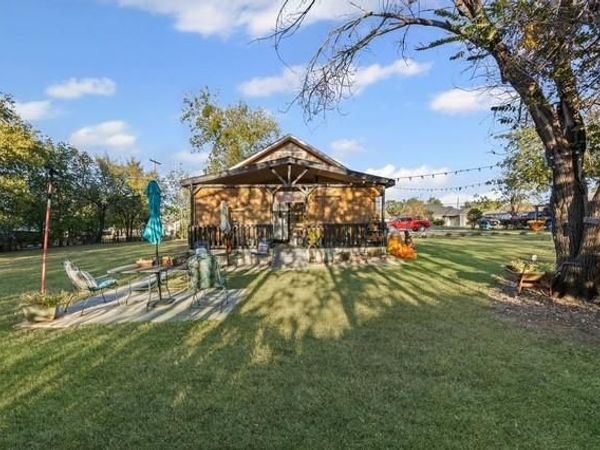 406 S LLano Street, Whitney, TX 76692