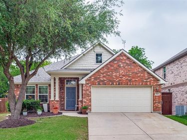3901 Denridge Lane, Fort Worth, TX 76262