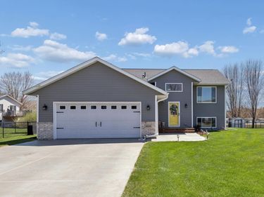 4028 Aspen Circle S, Rockford, MN 55373