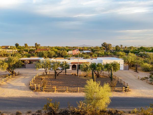 6835 E DALE Lane, Scottsdale, AZ 85266