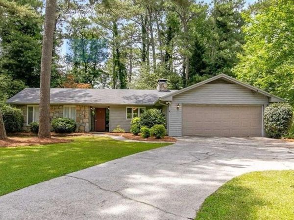 1408 Fairfield Drive SW, Lilburn, GA 30047