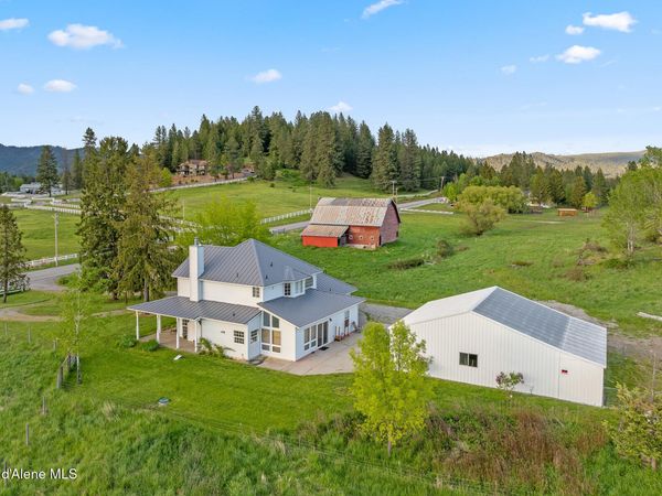 5368 E Dodd RD , Hayden, ID 83835