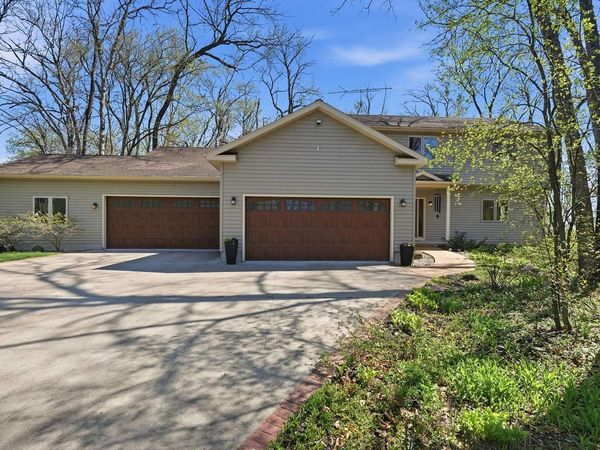 498 Meander Wood Road, Oregon, WI 53575