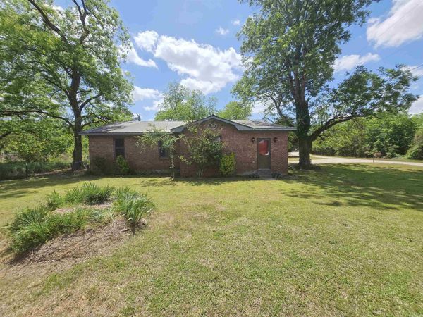 933 Skipper Bridge Road, Dermott, AR 71638