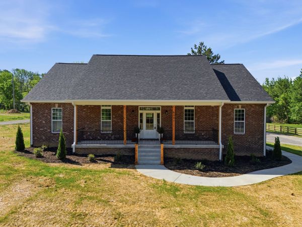 8347 Horseshoe Rd , Cross Plains, TN 37049