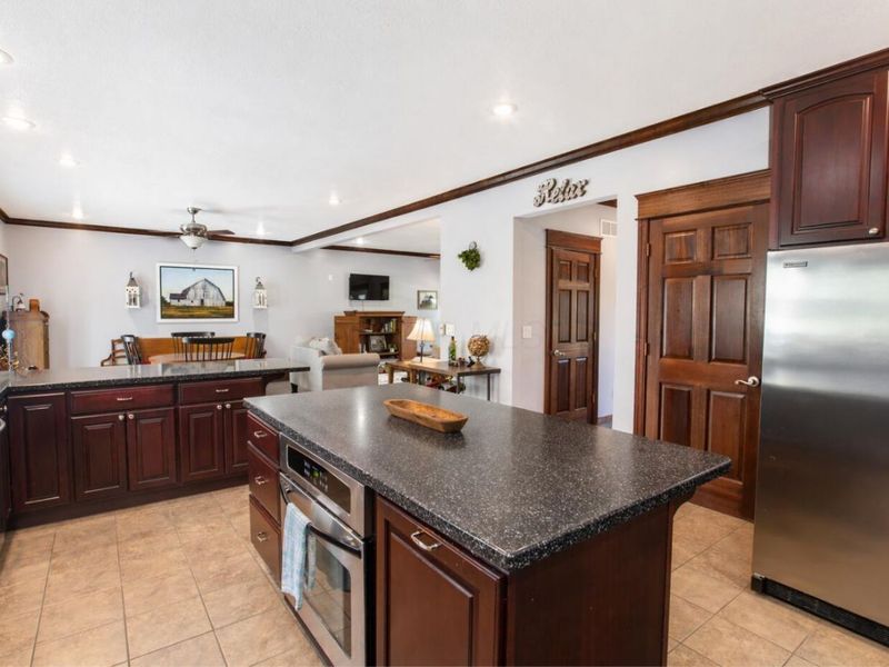 15027 King Road , Howard, OH 43028 Photo 15