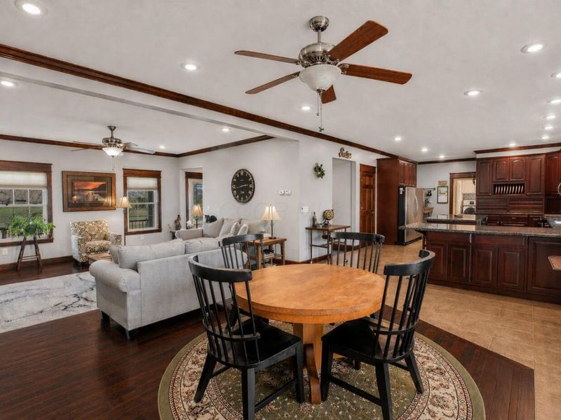 15027 King Road , Howard, OH 43028 Photo 19