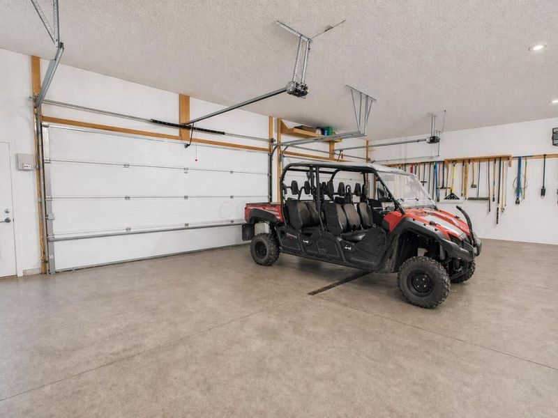 15027 King Road , Howard, OH 43028 Photo 26