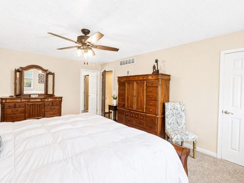 15027 King Road , Howard, OH 43028 Photo 29