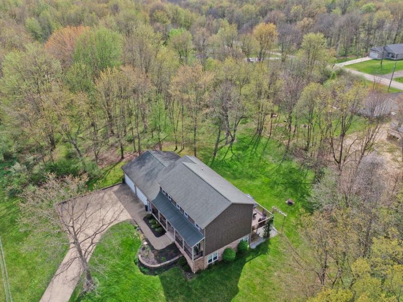 15027 King Road , Howard, OH 43028 Photo 4