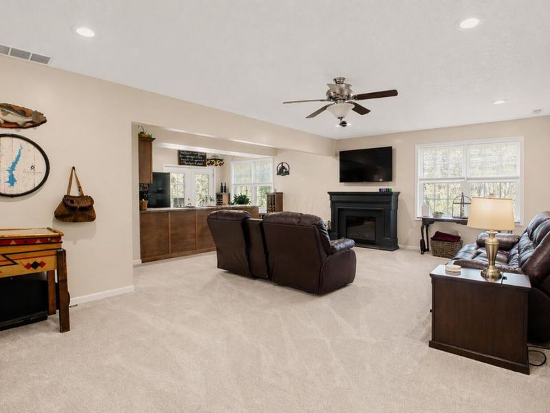 15027 King Road , Howard, OH 43028 Photo 43