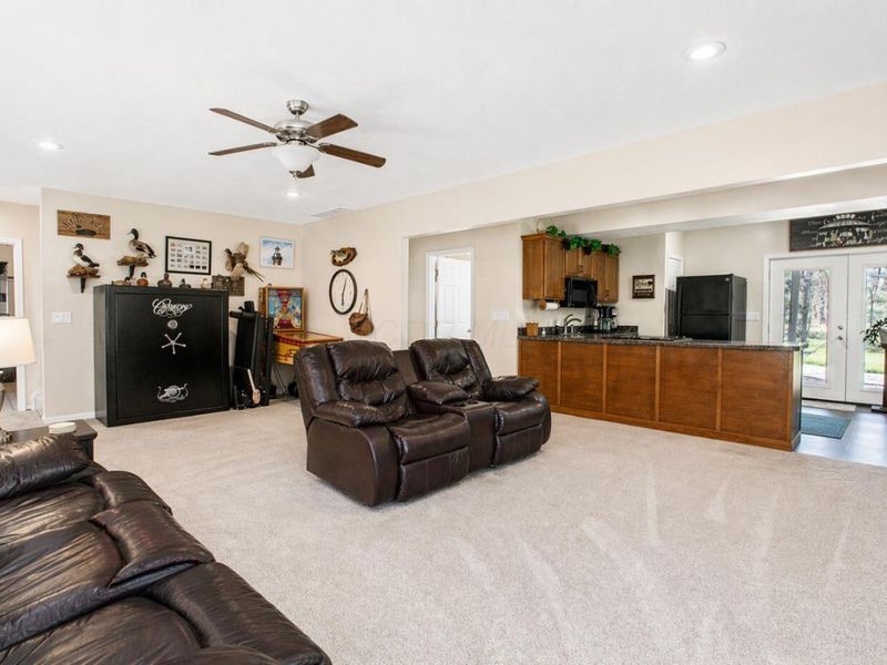 15027 King Road , Howard, OH 43028 Photo 44