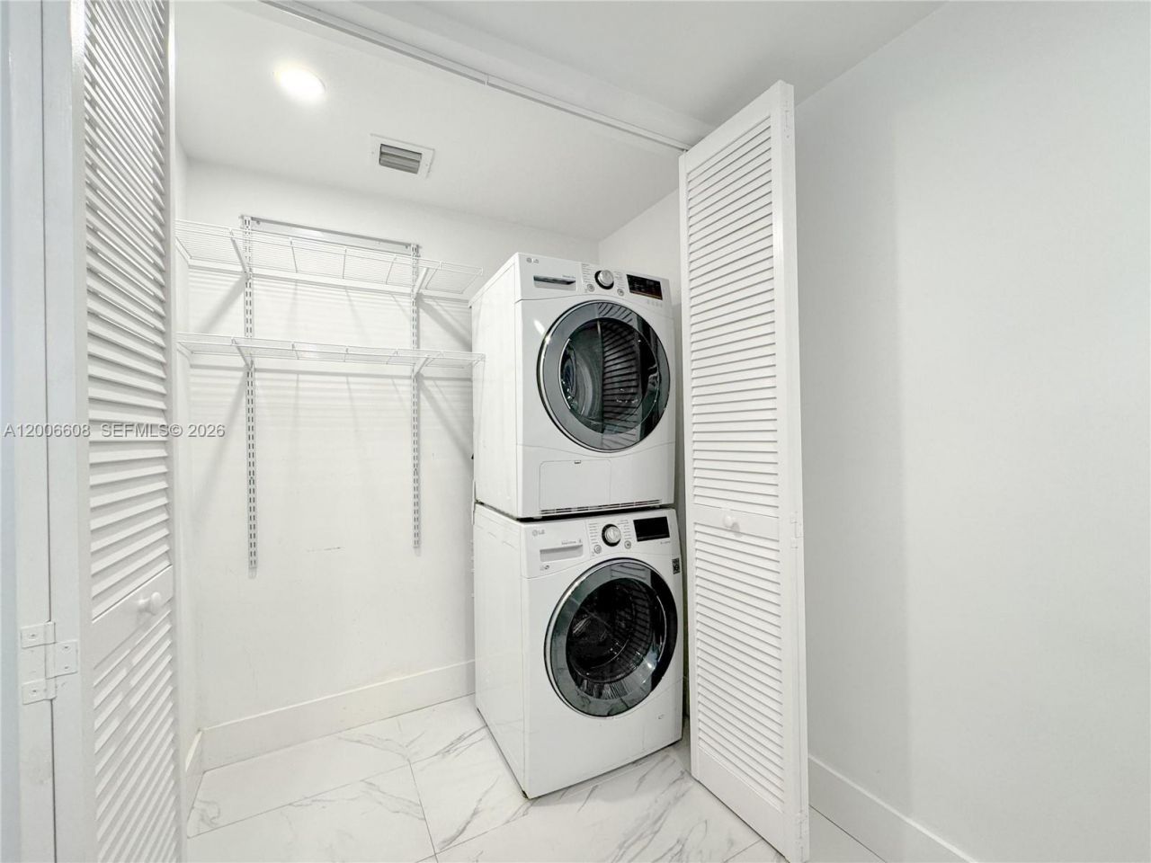 210 Sea View Dr , Unit 403, Key Biscayne, FL 33149 Photo