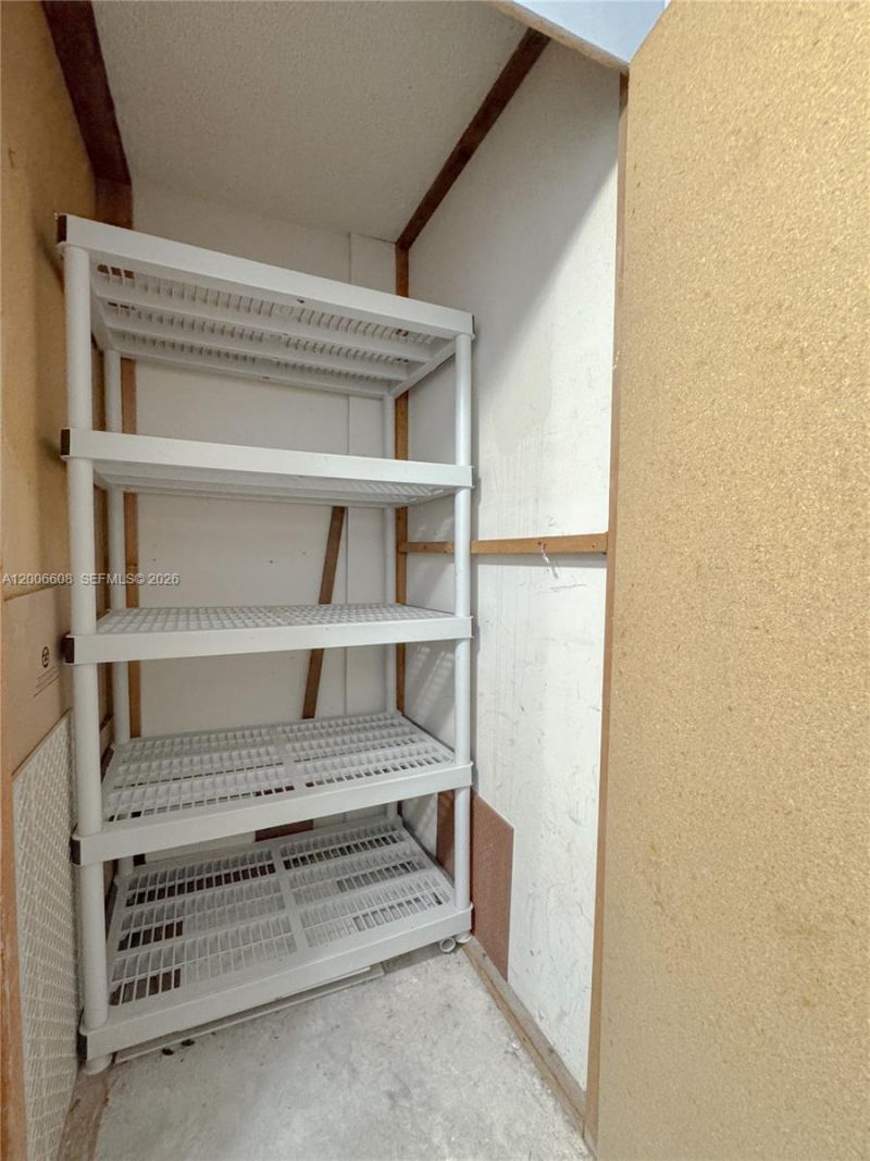 210 Sea View Dr , Unit 403, Key Biscayne, FL 33149 Photo