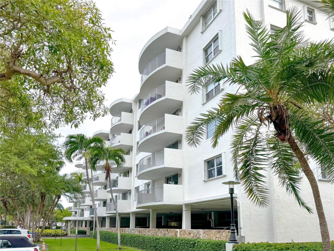 210 Sea View Dr , Unit 403, Key Biscayne, FL 33149 Photo