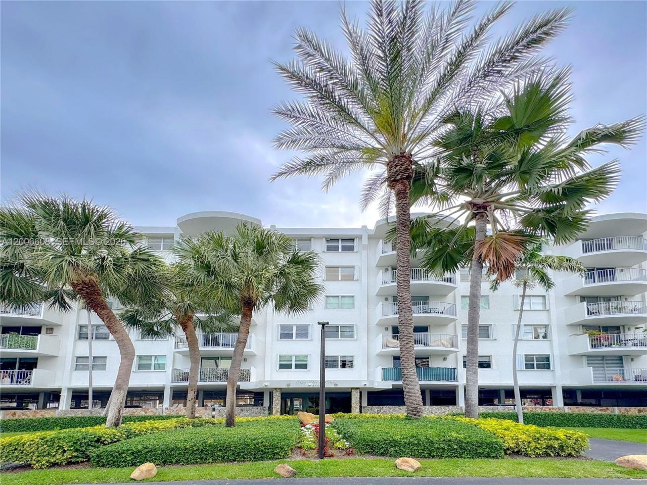 210 Sea View Dr , Unit 403, Key Biscayne, FL 33149 Photo