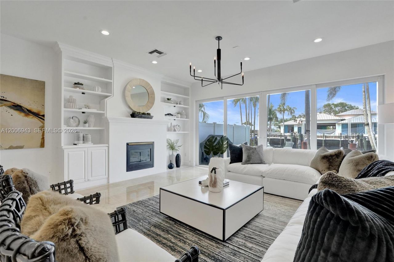 2739 NE 15th St , Fort Lauderdale, FL 33304 Photo