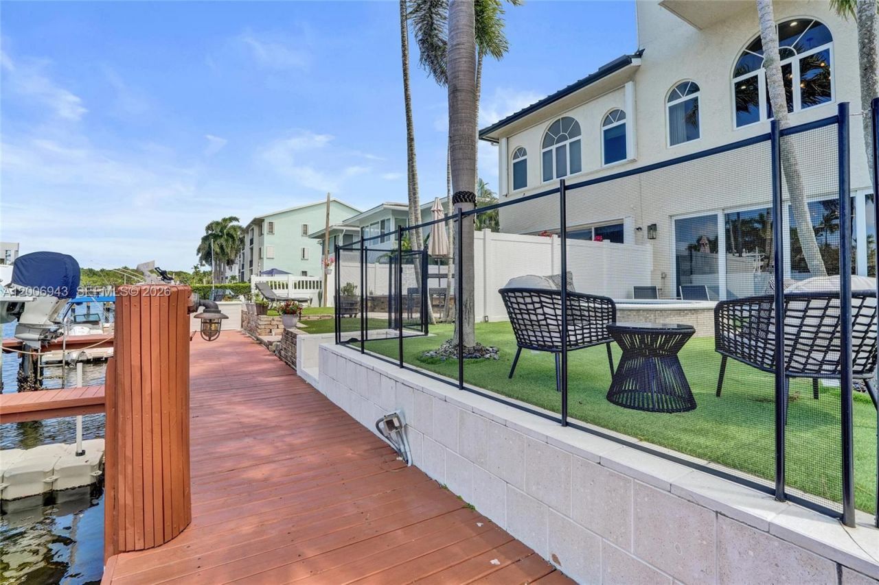 2739 NE 15th St , Fort Lauderdale, FL 33304 Photo